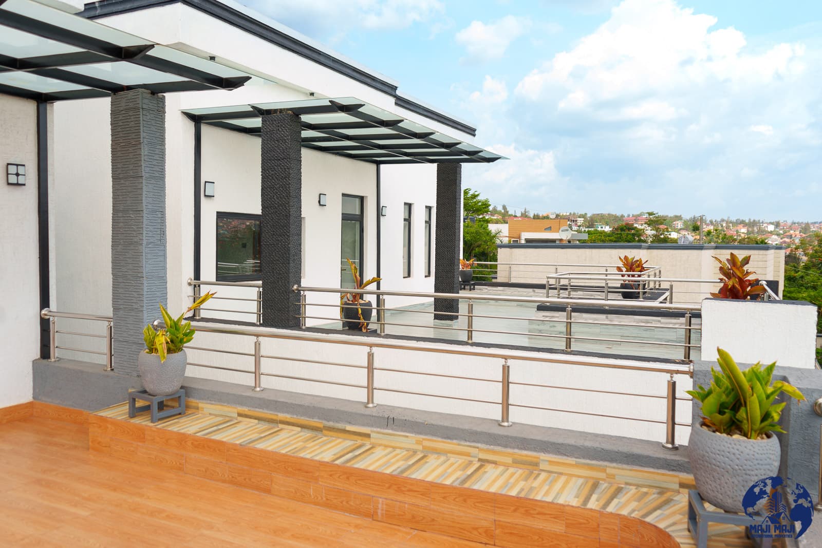 Waterfront Villa - Palm Jumeirah